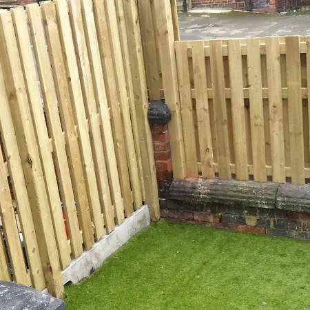 2 Bedroom House Near Leeds City Centre Leeds (West Yorkshire)