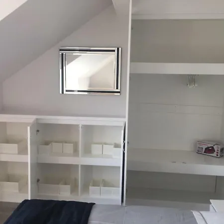 Apartment 2 Bedroom House Near Leeds City Centre *